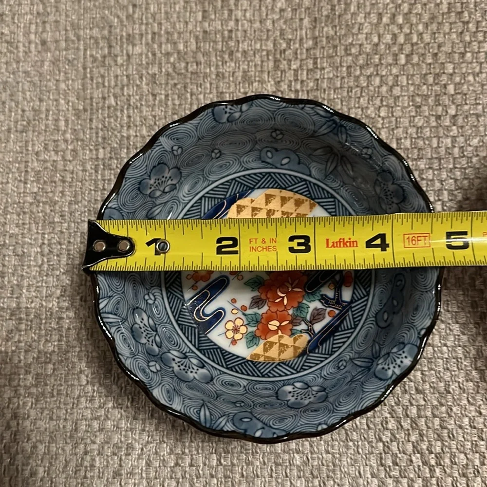 VINTAGE Beautifully Detailed Signed Botanical Porcelain Footed Bowl - Japan